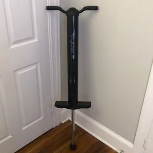 Flybar 800, pogo stick